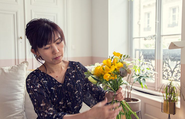 フラワー教室開業 ビジネスの仕組み作りとweb集客で売れるスクールへ 東京 世田谷 KOLME（コルメ）パリ研修2019 アリーグル市場の花材でパリスタイルブーケを束ねる