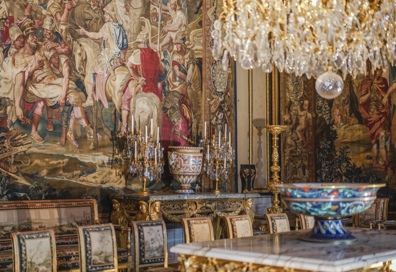 フランス　フォンテーヌブロー宮殿　世界遺産　パリの花めぐり