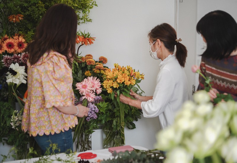 パリスタイルフラワー教室開業 ビジネスの仕組み作りとweb集客で売れるスクールへ 東京 世田谷 羽根木 KOLME（コルメ）ディプロマレッスン　レッスン風景